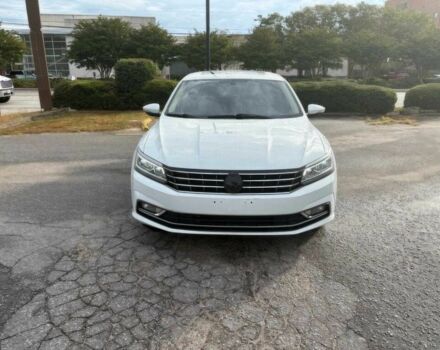 Білий Фольксваген Пассат, об'ємом двигуна 1.8 л та пробігом 77 тис. км за 2600 $, фото 1 на Automoto.ua