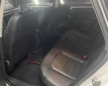 Белый Фольксваген Пассат, объемом двигателя 1.8 л и пробегом 207 тыс. км за 12500 $, фото 7 на Automoto.ua