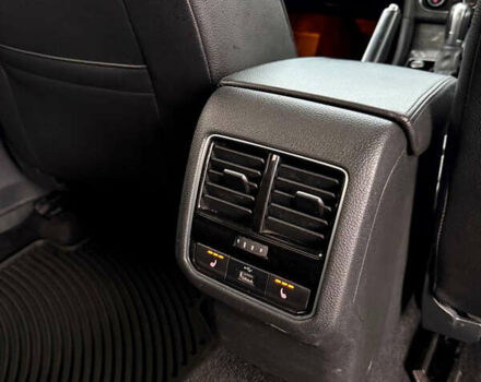 Белый Фольксваген Пассат, объемом двигателя 1.8 л и пробегом 165 тыс. км за 12299 $, фото 26 на Automoto.ua