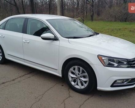 Белый Фольксваген Пассат, объемом двигателя 1.8 л и пробегом 148 тыс. км за 13300 $, фото 2 на Automoto.ua