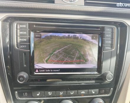 Белый Фольксваген Пассат, объемом двигателя 1.8 л и пробегом 80 тыс. км за 12000 $, фото 18 на Automoto.ua