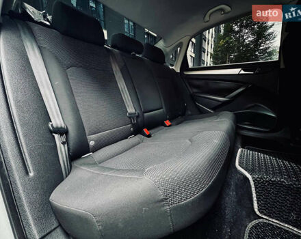 Білий Фольксваген Пассат, об'ємом двигуна 1.8 л та пробігом 214 тис. км за 11700 $, фото 26 на Automoto.ua