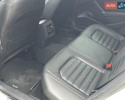 Белый Фольксваген Пассат, объемом двигателя 1.8 л и пробегом 218 тыс. км за 13500 $, фото 8 на Automoto.ua