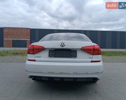 Белый Фольксваген Пассат, объемом двигателя 1.8 л и пробегом 161 тыс. км за 13499 $, фото 15 на Automoto.ua