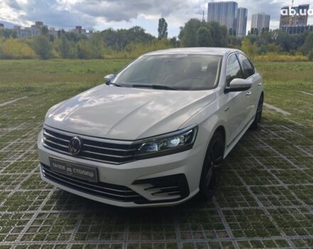 Белый Фольксваген Пассат, объемом двигателя 1.8 л и пробегом 80 тыс. км за 12000 $, фото 2 на Automoto.ua