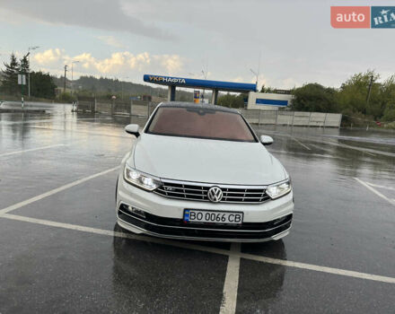 Белый Фольксваген Пассат, объемом двигателя 1.97 л и пробегом 206 тыс. км за 25000 $, фото 3 на Automoto.ua