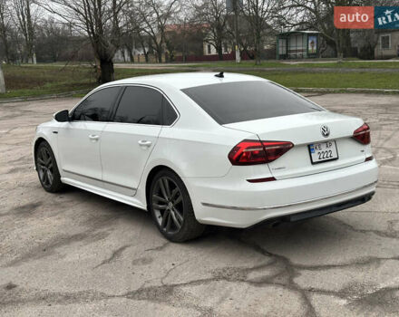 Белый Фольксваген Пассат, объемом двигателя 1.8 л и пробегом 193 тыс. км за 11500 $, фото 6 на Automoto.ua