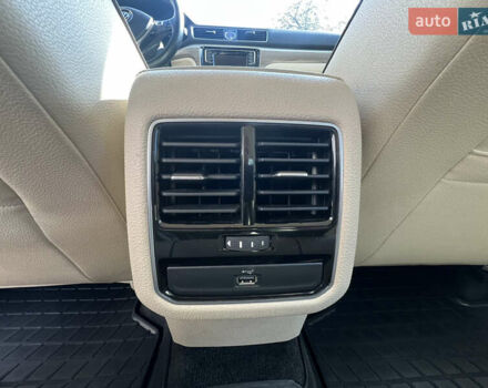 Белый Фольксваген Пассат, объемом двигателя 1.8 л и пробегом 199 тыс. км за 10700 $, фото 18 на Automoto.ua