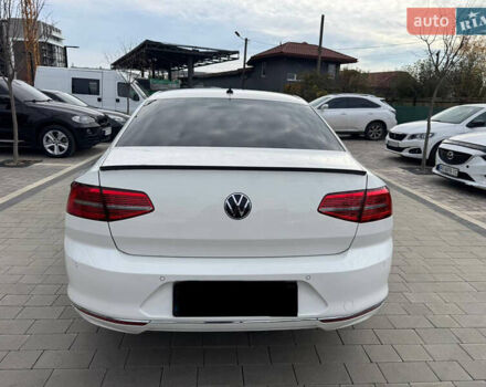 Белый Фольксваген Пассат, объемом двигателя 1.97 л и пробегом 193 тыс. км за 15999 $, фото 1 на Automoto.ua