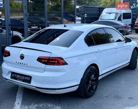 Білий Фольксваген Пассат, об'ємом двигуна 1.97 л та пробігом 174 тис. км за 21500 $, фото 18 на Automoto.ua