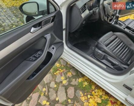 Белый Фольксваген Пассат, объемом двигателя 1.8 л и пробегом 255 тыс. км за 18200 $, фото 11 на Automoto.ua