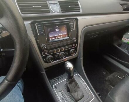 Белый Фольксваген Пассат, объемом двигателя 1.78 л и пробегом 175 тыс. км за 11800 $, фото 2 на Automoto.ua