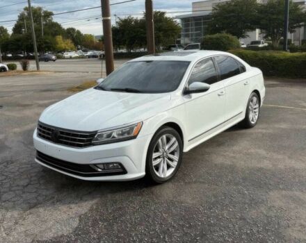 Білий Фольксваген Пассат, об'ємом двигуна 1.8 л та пробігом 77 тис. км за 2600 $, фото 2 на Automoto.ua