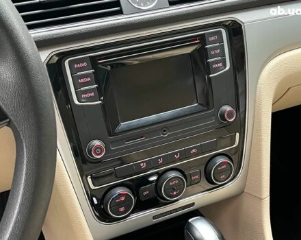 Білий Фольксваген Пассат, об'ємом двигуна 1.8 л та пробігом 162 тис. км за 12940 $, фото 20 на Automoto.ua