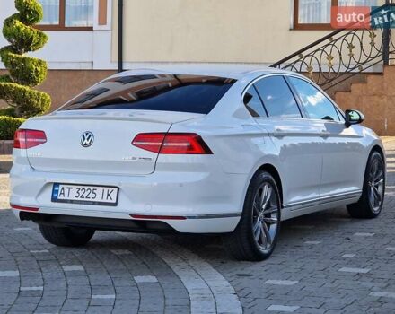 Белый Фольксваген Пассат, объемом двигателя 1.97 л и пробегом 307 тыс. км за 16999 $, фото 5 на Automoto.ua