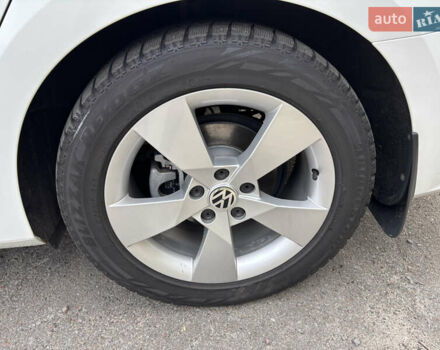 Белый Фольксваген Пассат, объемом двигателя 1.8 л и пробегом 174 тыс. км за 17300 $, фото 13 на Automoto.ua