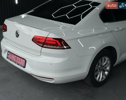 Белый Фольксваген Пассат, объемом двигателя 2 л и пробегом 230 тыс. км за 14900 $, фото 23 на Automoto.ua