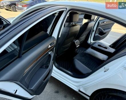 Білий Фольксваген Пассат, об'ємом двигуна 1.97 л та пробігом 174 тис. км за 21500 $, фото 39 на Automoto.ua