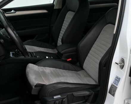 Белый Фольксваген Пассат, объемом двигателя 1.8 л и пробегом 200 тыс. км за 9800 $, фото 9 на Automoto.ua