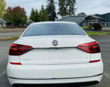 Білий Фольксваген Пассат, об'ємом двигуна 1.8 л та пробігом 90 тис. км за 10000 $, фото 9 на Automoto.ua