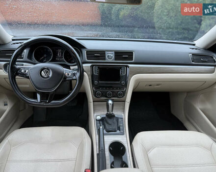 Белый Фольксваген Пассат, объемом двигателя 1.8 л и пробегом 233 тыс. км за 11900 $, фото 27 на Automoto.ua