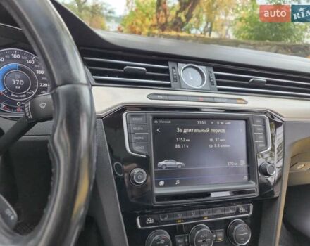 Белый Фольксваген Пассат, объемом двигателя 1.8 л и пробегом 255 тыс. км за 18200 $, фото 30 на Automoto.ua