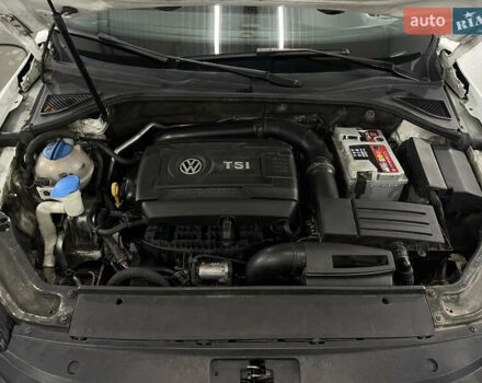 Белый Фольксваген Пассат, объемом двигателя 1.8 л и пробегом 238 тыс. км за 12500 $, фото 8 на Automoto.ua