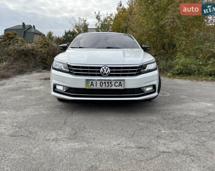 Белый Фольксваген Пассат, объемом двигателя 1.8 л и пробегом 174 тыс. км за 17300 $, фото 1 на Automoto.ua