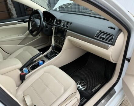 Белый Фольксваген Пассат, объемом двигателя 1.8 л и пробегом 95 тыс. км за 7200 $, фото 5 на Automoto.ua