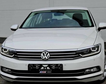 Белый Фольксваген Пассат, объемом двигателя 1.8 л и пробегом 200 тыс. км за 9800 $, фото 1 на Automoto.ua