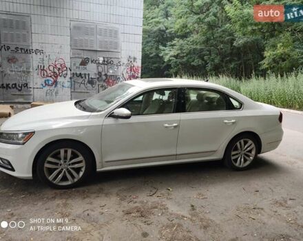 Белый Фольксваген Пассат, объемом двигателя 1.8 л и пробегом 340 тыс. км за 12700 $, фото 3 на Automoto.ua