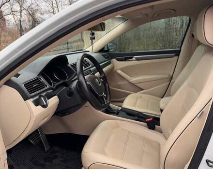 Білий Фольксваген Пассат, об'ємом двигуна 1.8 л та пробігом 128 тис. км за 14800 $, фото 5 на Automoto.ua