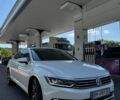 Белый Фольксваген Пассат, объемом двигателя 1.97 л и пробегом 220 тыс. км за 15000 $, фото 1 на Automoto.ua