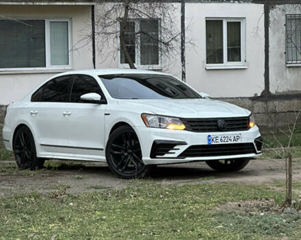 Белый Фольксваген Пассат, объемом двигателя 1.8 л и пробегом 139 тыс. км за 13500 $, фото 9 на Automoto.ua