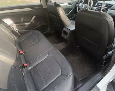 Белый Фольксваген Пассат, объемом двигателя 1.78 л и пробегом 175 тыс. км за 11800 $, фото 11 на Automoto.ua