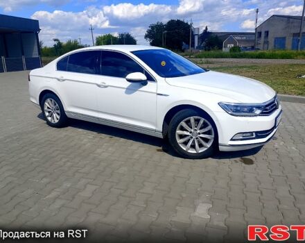 Белый Фольксваген Пассат, объемом двигателя 2 л и пробегом 301 тыс. км за 18500 $, фото 3 на Automoto.ua