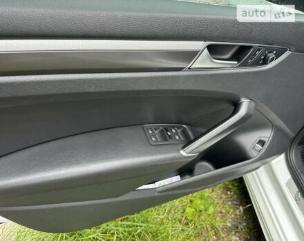 Белый Фольксваген Пассат, объемом двигателя 1.8 л и пробегом 216 тыс. км за 12699 $, фото 10 на Automoto.ua