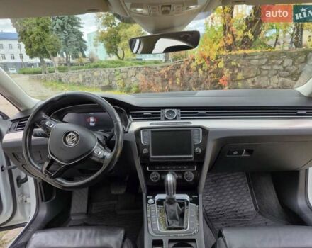 Белый Фольксваген Пассат, объемом двигателя 1.8 л и пробегом 255 тыс. км за 18200 $, фото 20 на Automoto.ua