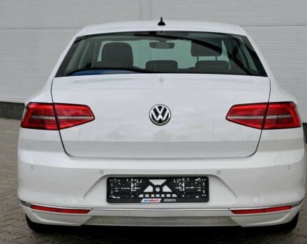 Белый Фольксваген Пассат, объемом двигателя 1.8 л и пробегом 200 тыс. км за 9800 $, фото 4 на Automoto.ua