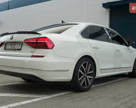 Білий Фольксваген Пассат, об'ємом двигуна 1.8 л та пробігом 204 тис. км за 12000 $, фото 6 на Automoto.ua