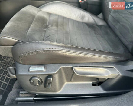 Фольксваген Пассат 2016 в Одессе на Automoto.ua Белый Фольксваген Пассат, объемом двигателя 1.4 л и пробегом 235 тыс. км за 17500 $, фото 15 на Automoto.ua