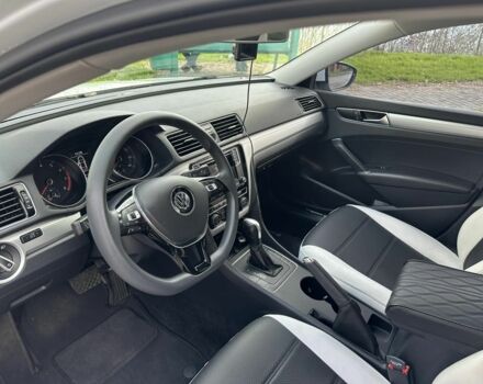 Белый Фольксваген Пассат, объемом двигателя 1.8 л и пробегом 107 тыс. км за 286 $, фото 6 на Automoto.ua