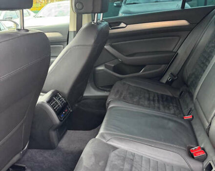 Белый Фольксваген Пассат, объемом двигателя 1.97 л и пробегом 195 тыс. км за 15500 $, фото 3 на Automoto.ua