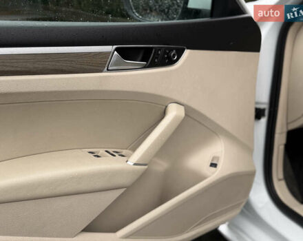 Белый Фольксваген Пассат, объемом двигателя 1.8 л и пробегом 233 тыс. км за 11900 $, фото 26 на Automoto.ua