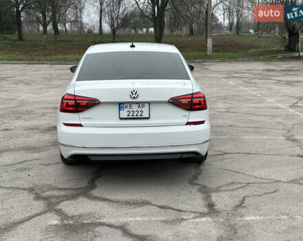 Белый Фольксваген Пассат, объемом двигателя 1.8 л и пробегом 193 тыс. км за 11500 $, фото 5 на Automoto.ua