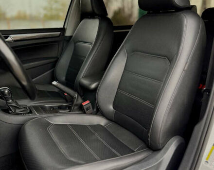 Белый Фольксваген Пассат, объемом двигателя 1.8 л и пробегом 165 тыс. км за 12299 $, фото 11 на Automoto.ua