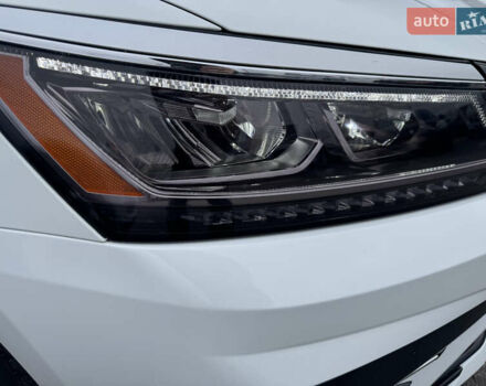 Белый Фольксваген Пассат, объемом двигателя 1.8 л и пробегом 157 тыс. км за 13200 $, фото 17 на Automoto.ua