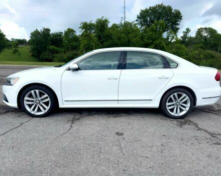 Белый Фольксваген Пассат, объемом двигателя 1.8 л и пробегом 76 тыс. км за 7500 $, фото 3 на Automoto.ua