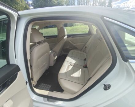 Белый Фольксваген Пассат, объемом двигателя 1.8 л и пробегом 80 тыс. км за 12000 $, фото 11 на Automoto.ua