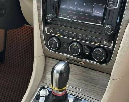 Білий Фольксваген Пассат, об'ємом двигуна 1.8 л та пробігом 110 тис. км за 8000 $, фото 12 на Automoto.ua